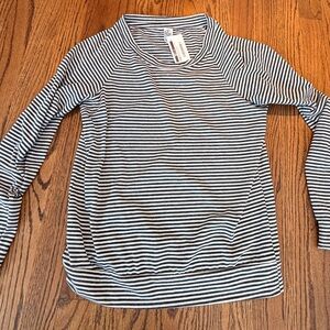 BNWT Lightweight Black and White Striped Long Sleeve Crewneck Top